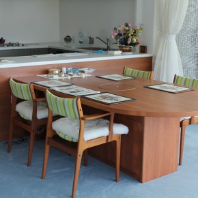 22 dining table&kichen back panel